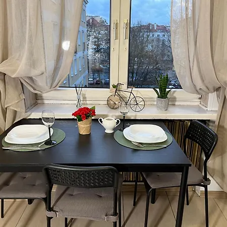 Apartment Przestronna Kawalerka Mokotow Dla 3 Osob