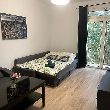 Przestronna Kawalerka Mokotow Dla 3 Osob Apartmán *