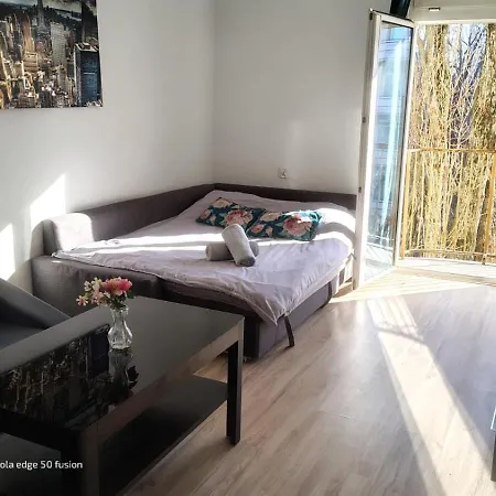 Przestronna Kawalerka Mokotow Dla 3 Osob Apartmán *