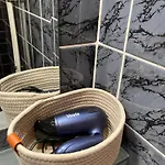 Przestronna Kawalerka Mokotów Dla 3 Osób Apartament