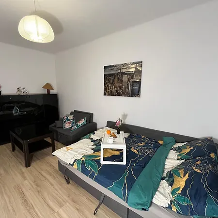 Apartament Przestronna Kawalerka Mokotów Dla 3 Osób