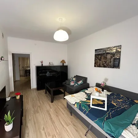 Apartament Przestronna Kawalerka Mokotów Dla 3 Osób